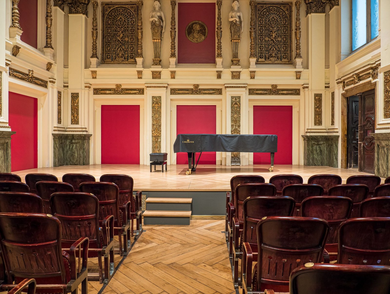 Bild: Ehrbar Saal - Galerie, Wien (wikimedia.org,Wien(Tudoi61)2.jpg) von Urheber Tudoi61 (wikimedia.org), lizenziert unter CC BY-SA 4.0 (creativecommons.org)